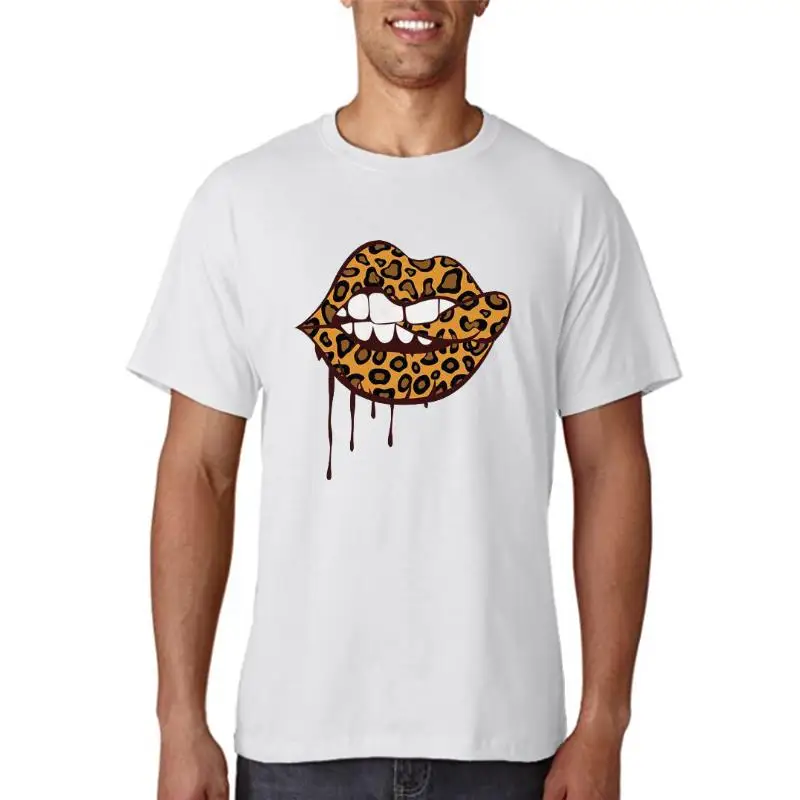 

Женская леопардовая футболка в стиле 90-х с принтом Love