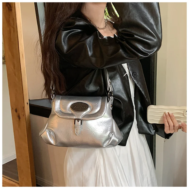 Luxury PU Leather Bucket Bag Retro Women's Handbag Casual One Shoulder Crossbody Bag Texture Pop Pleated Shoulder Bag