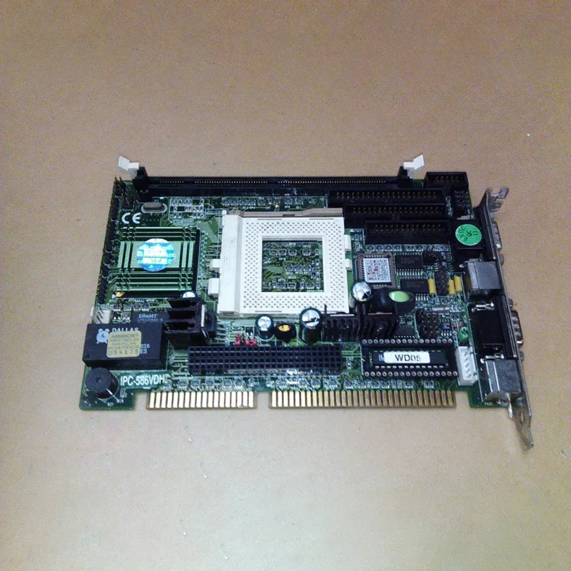 Для промышленной материнской платы EVOC IPC-586VDHB