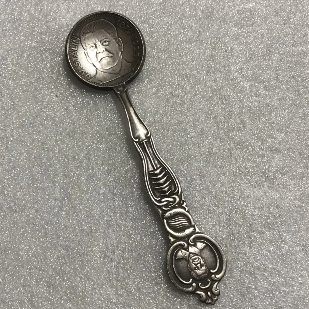 

Exquisite Copper Silver Plated Spoon Figure Statue Engraved Home Craft Supplies Antique Bronze Collection