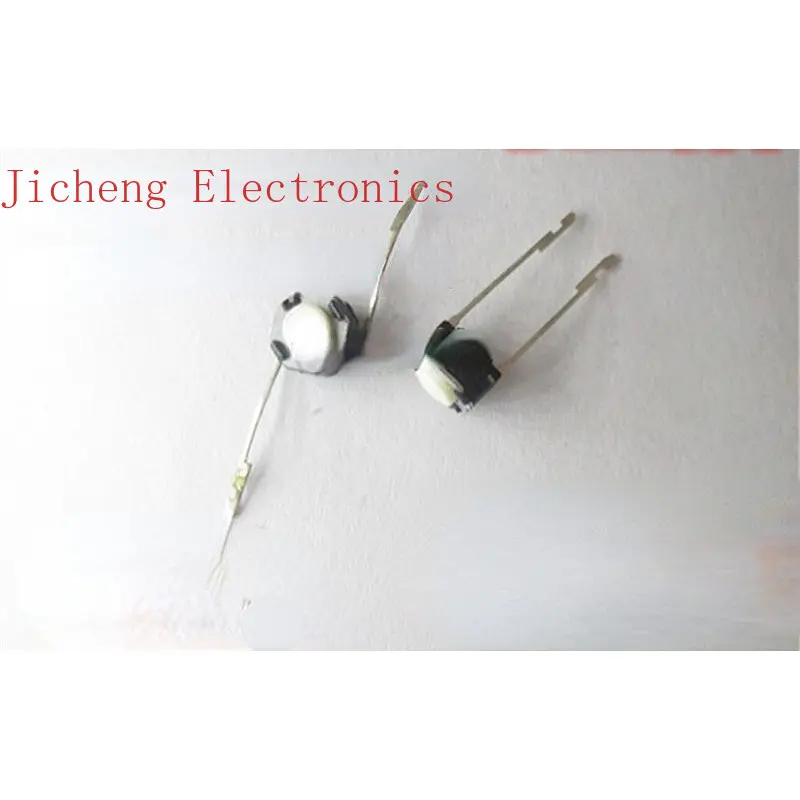 

Импортный японский тактовый выключатель EVQ11A04M 6*6*4,3 мм, прямая круглая кнопка, 2 штыря, белый, 10 шт.