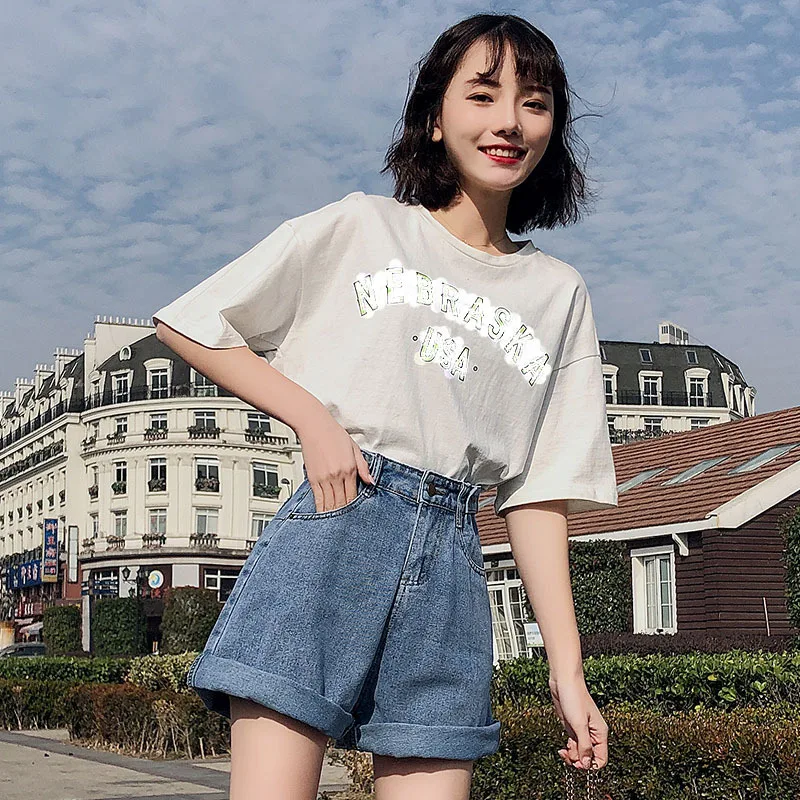 New Summer Women's Vintage High Waist Button Wigh Leg Jeans Shorts Casual Female Loose Fit Blue Denim Shorts Korean
