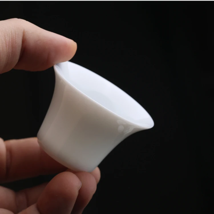 Классическая традиционная чайная чашка в старом хаочжоу