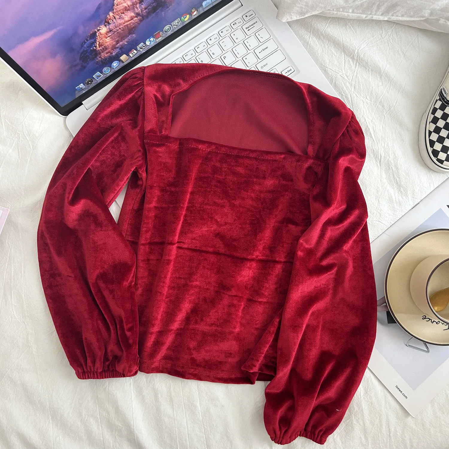 Красная футболка для маленьких девочек винтажная с пышными рукавами весна-осень