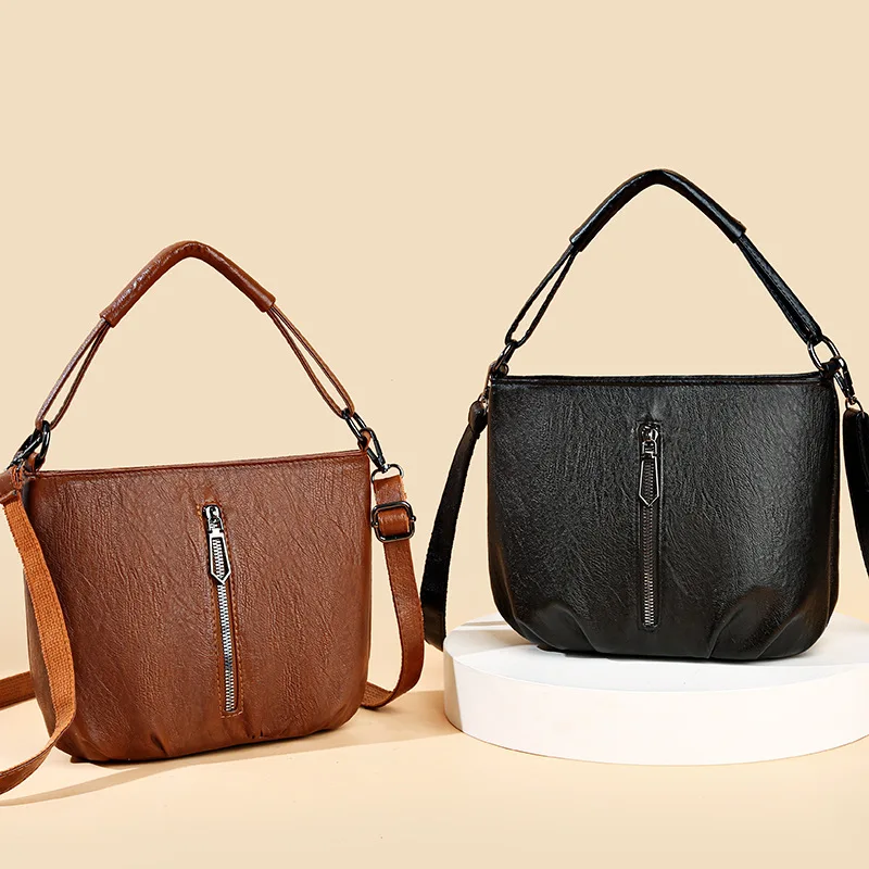 

Новинка 2023, сумка-мешок на одно плечо с косым ремешком, Повседневная Универсальная мягкая женская сумка, роскошная дизайнерская сумка и кошелек