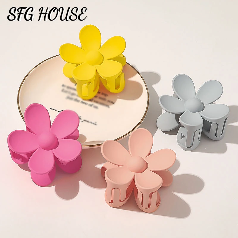 

12PCS/Set Candy Color Flower Shaped Hair Clips Crab Claws Clamps Plastic Hairpin Women Sweet Geometric Barrettes Ponytail Clips
