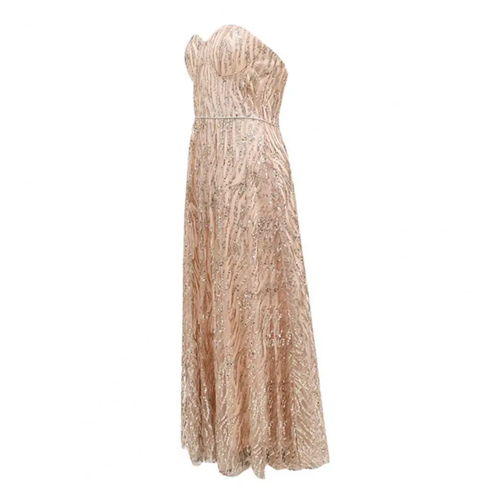 Женское вечернее платье с пайетками элегантное однотонное низким вырезом лето