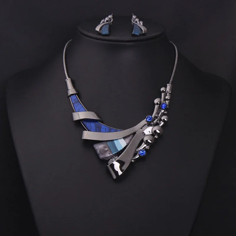 

Luxury Gem Geometry Short Collar Earrings, Necklace, Versatile Dresses, Bridal Dinner Accessories, European and American Set