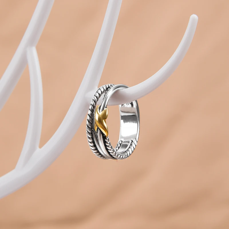 

Vintage Twisted Wire Rings Classic Mens Rings Inlaid Zircon Fashion Hip Hop Jewelry Birthday Party Accessories Christmas Gift