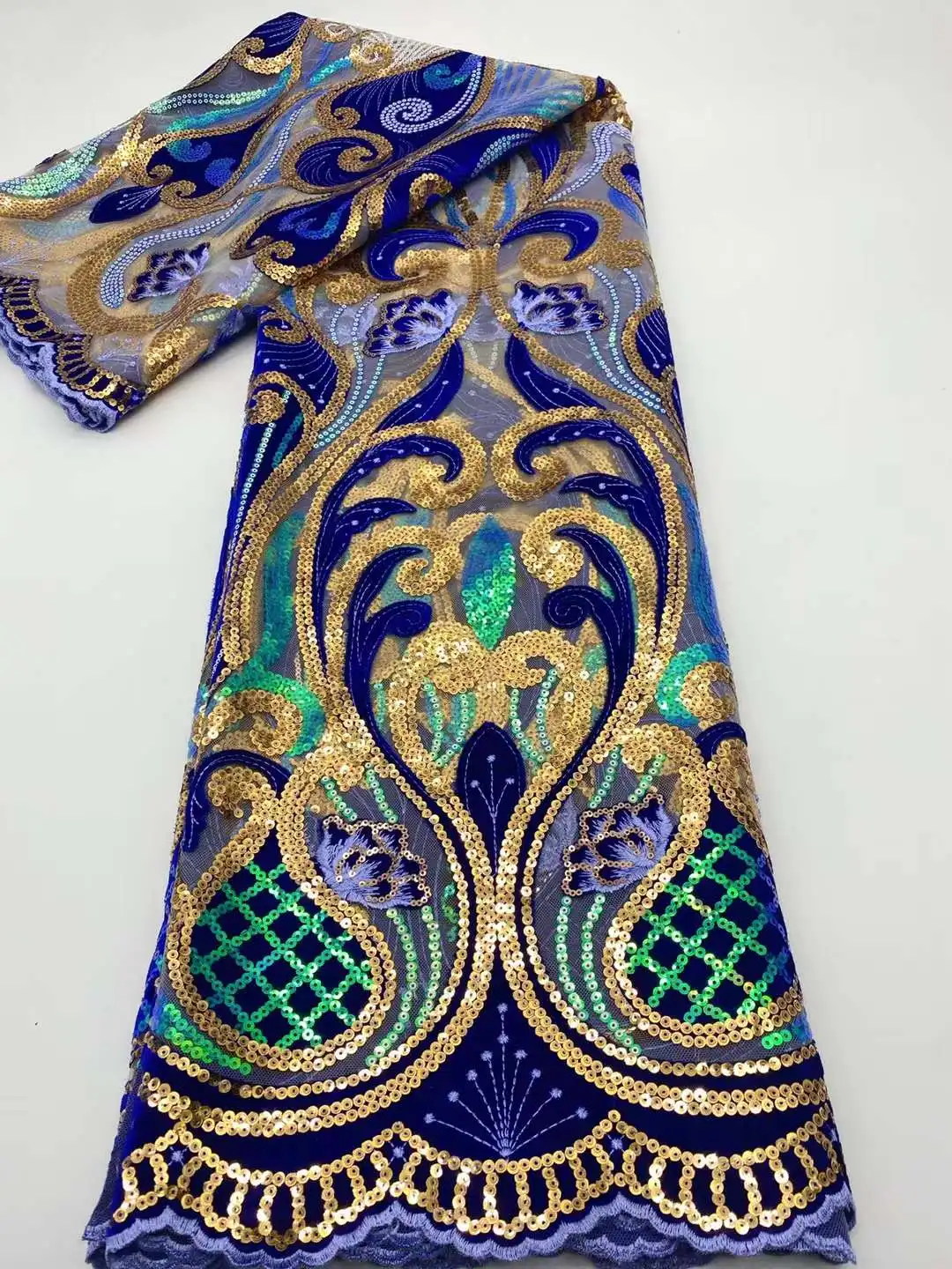 

Soft Velvet Embroidered French Lace Beautiful Nigerian Tulle Net Fabric Mesh Garment Clothes with Sequins