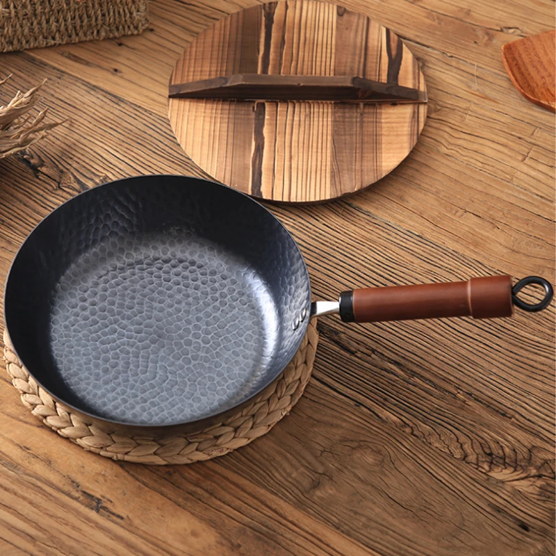 

Cast Iron Wok Pan High Quality Traditional Cookware Iron Wok Induction Compatible Non-stick Frying Pan Non-coating Pan