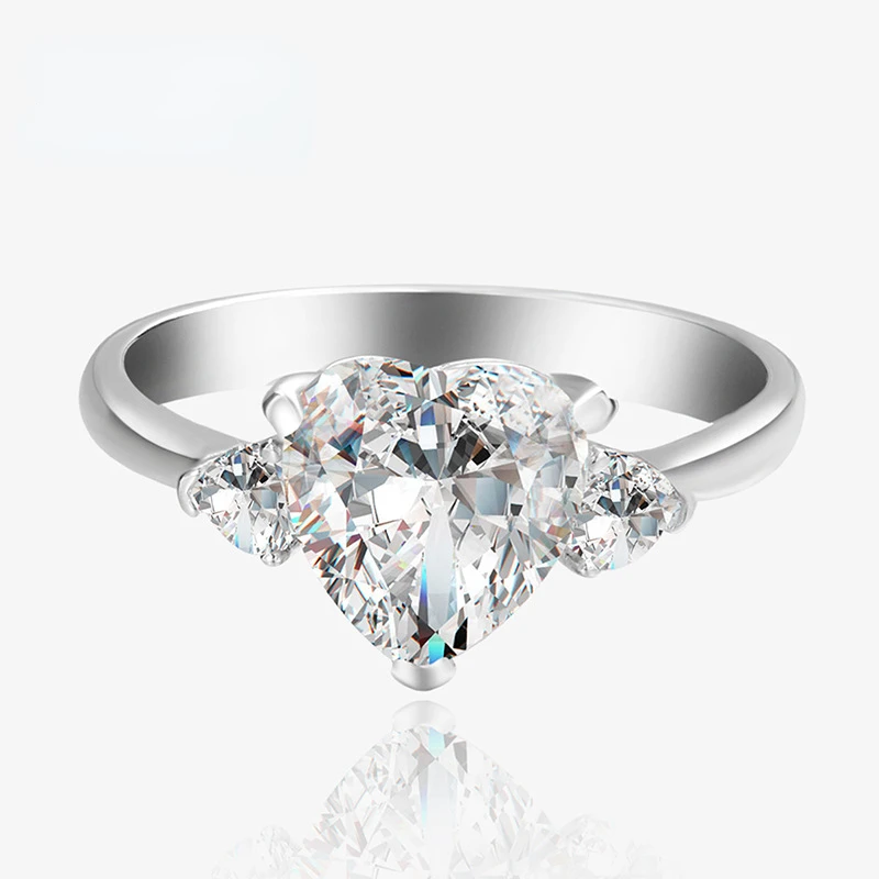 

2023 European and American Love Shaped Ice Flower Cut High Carbon Diamond Ring 8 * 8mm Sterling Silver S925 Simple Women's Ring