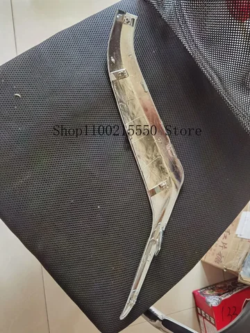 Сменные хромированные накладки на передний бампер для Toyota Land Cruiser LC200 2016-2020