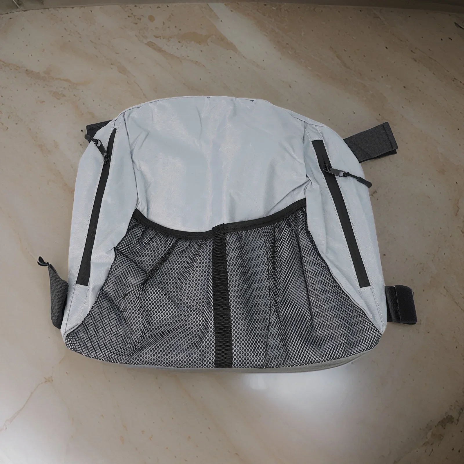 Оставайтесь организованными на воде с помощью этого оксфордского стула для