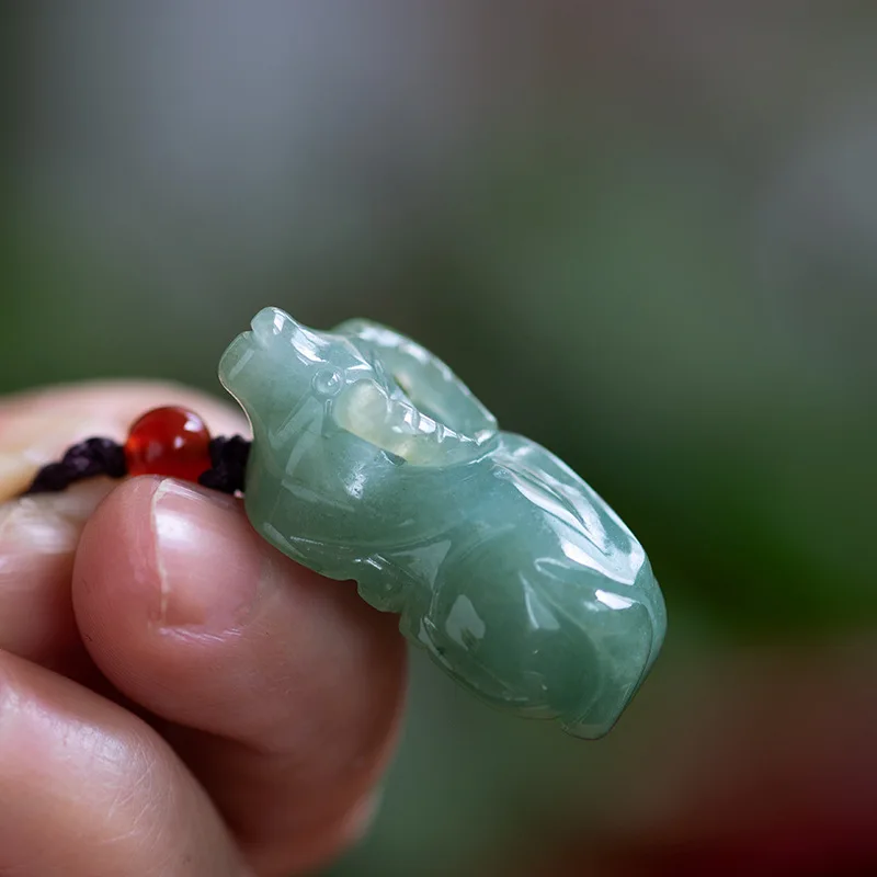 Подвеска из натурального янманского нефрита Знак зодиака бык простой ретро