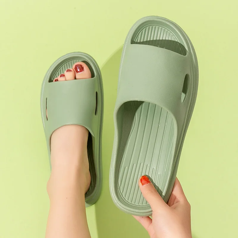 

Family Slippers for Women Spring Soft Cheap Wholesale Non-slip Bathroom Slipper Unisex Flip Flops Summer Flat Family Sandals