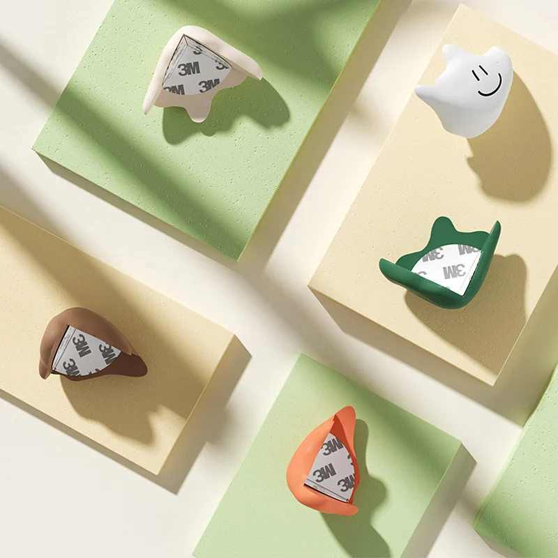 Рисунок 4 - защитные уголки для мебели