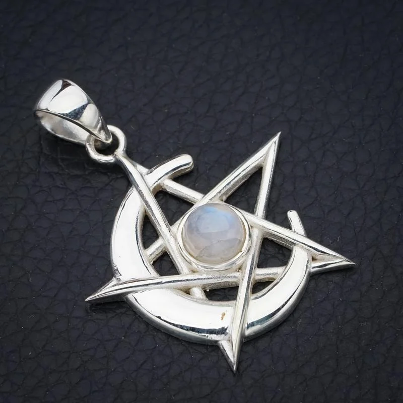 

Подвеска из серебра с Луной и звездами F5089, 1,75 дюйма