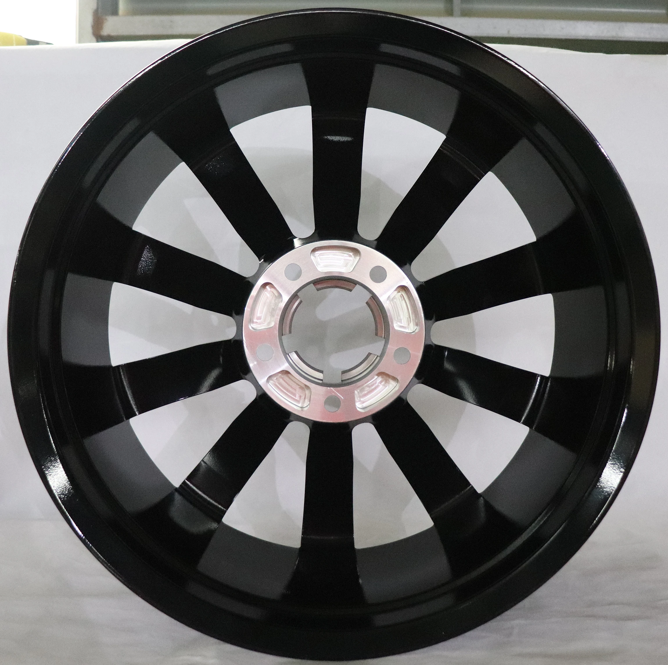 Колесный диск ssw spider s093 6. 6 et45 black. 5/65-18 кф-105аб. Novey 105 red. Method 105 wheels.