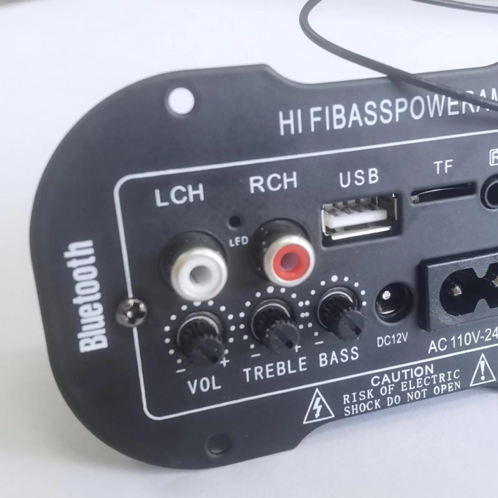 

220 Audio Stereo to Distribute The Bass for