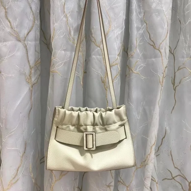 

Высокое качество Роскошный бренд 2023 Новинка квадратная пряжка текстурированная Топ маленькая мягкая сумка-тоут Веерообразный на одно плеч...