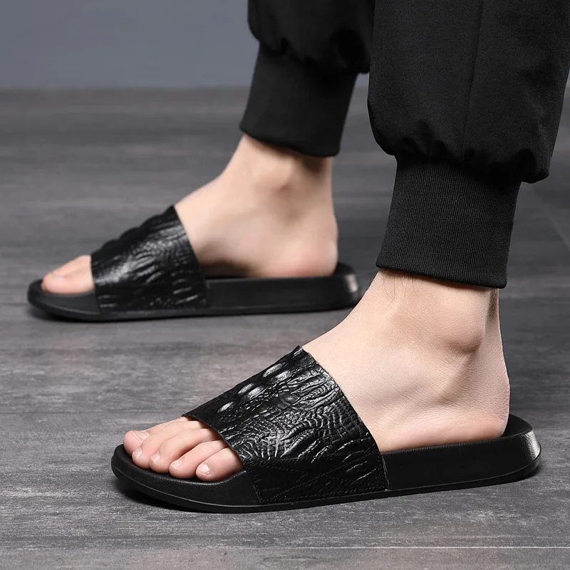 

Non-slip Genuine Leather Slippers Men Leisure Solid Color Mens Shoes Summer Light Flat Outside Beach Slippers Male Fashion Shoes