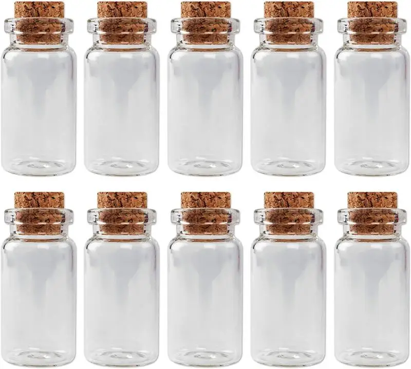 Как называются маленькие бутылочки. Маленькие бутылочки. Бутылка прозрачная стеклянная. Mini Glass Bottles. Маленькая бутылочка стеклянная для отдушек.