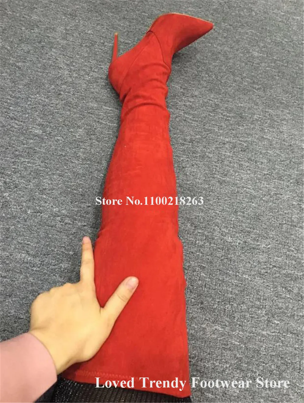 Элегантные женские замшевые сапоги выше колена на шпильке с острым носком