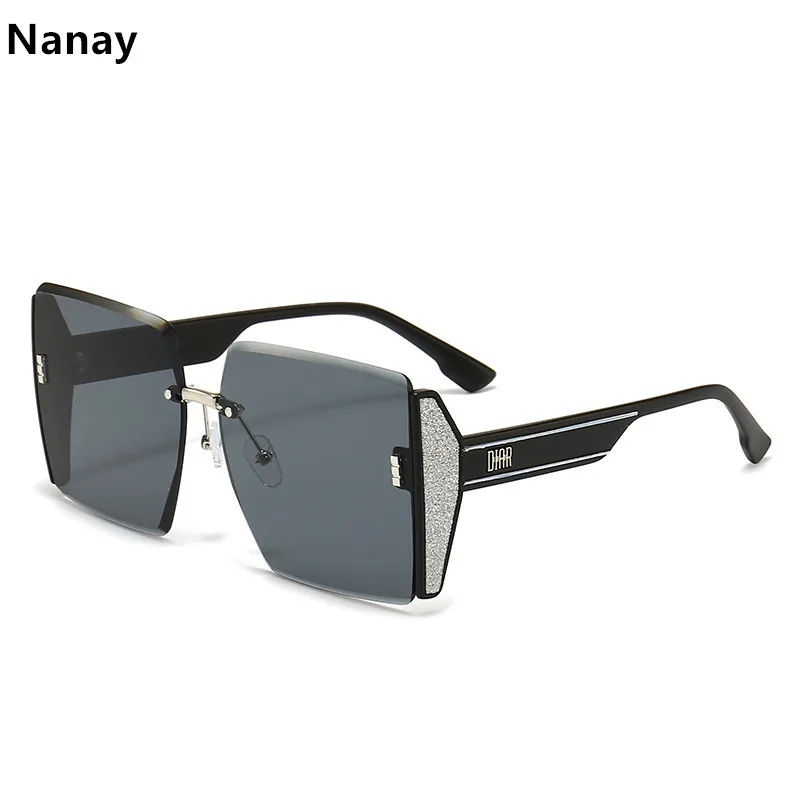 

Высококачественные Новые Модные женские солнцезащитные очки Nanay в большой оправе с рельефными краями солнцезащитные очки для пляжа и отдыха на открытом воздухе