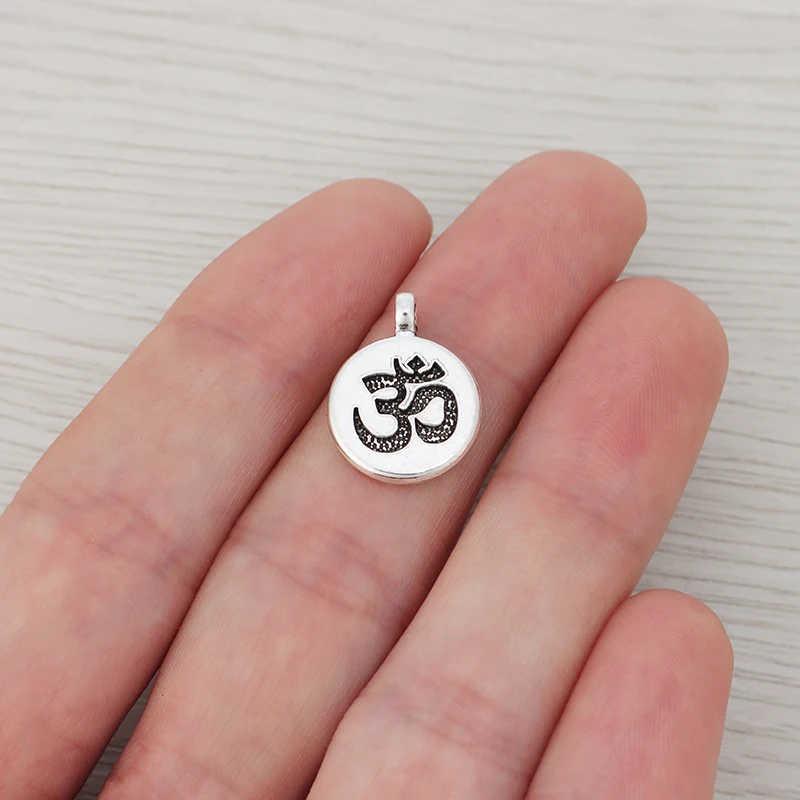 

10 x Tibetan Silver OM AUM Symbol Yoga Round Charms Pendants Double Sided for DIY Jewelry Making Findings 15mm