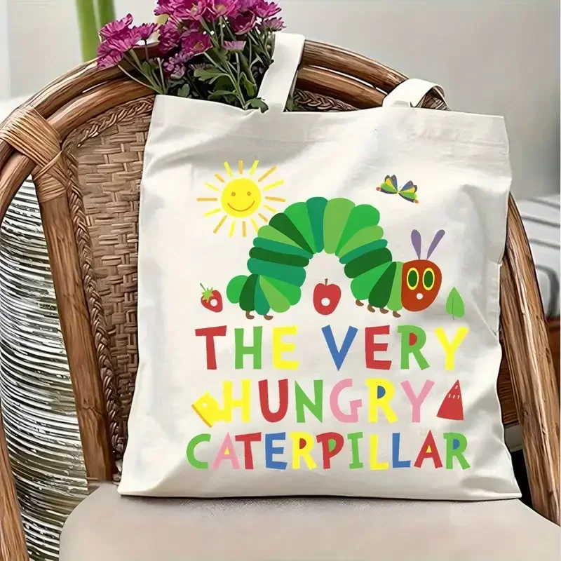 Фото Сумка-шоппер The Very Hungry for CATERPILLAR: прочная, моющаяся, многоразовая, с ярким дизайном в стиле книги №2