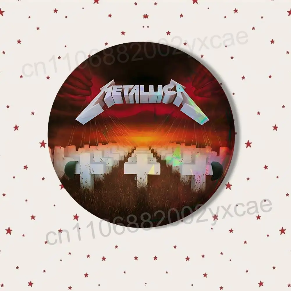 Фото Значок-брошь Metallica Round Exquisite Badge Brooches Creative Pins (M72) — креативные значки для одежды, головных уборов, рюкзаков, подарочные аксессуары. №3
