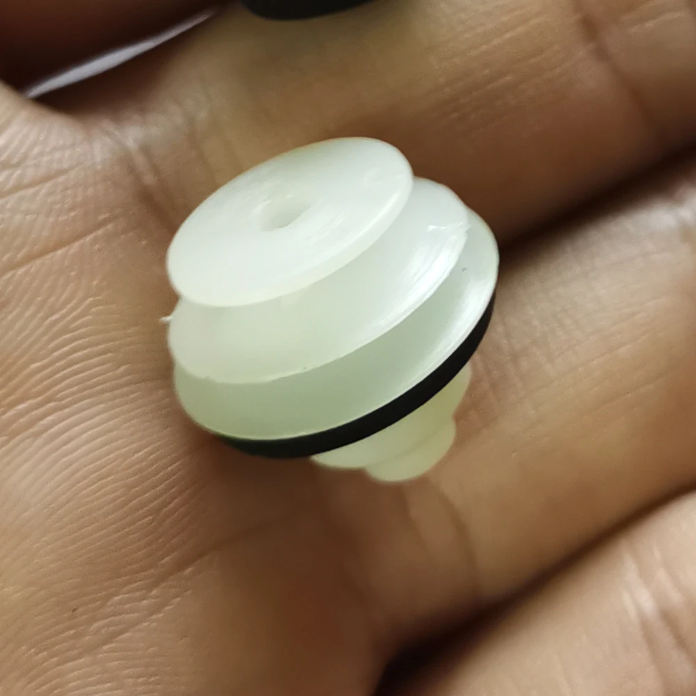 

20 шт., пластиковые заклепки для панели бампера автомобиля