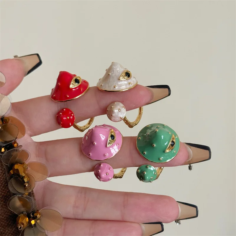 Эмалированное кольцо ручной работы с каплями масла. Красочные грибные глаза