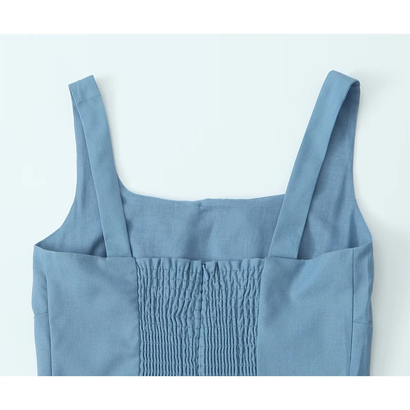 Женское приталенное платье без рукавов с квадратным вырезом