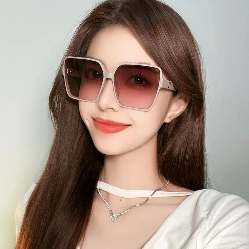 

Brand Designer Cat Eye Sunglasses Woman Vintage Black Mirror Square Sun Glasses For Fashion Big Frame Cool Sexy Female Oculos