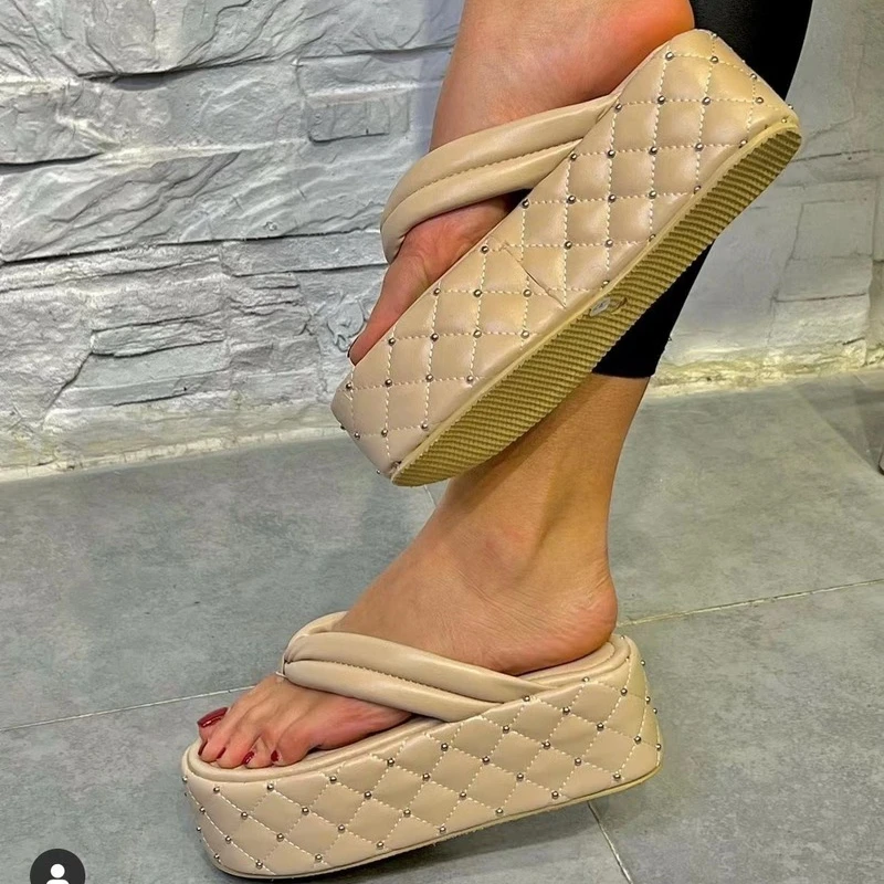 New Summer Women Flip Flops Wedges Fashion Crystal Platform Sandals Female Outwear Slippers Plus Size 36-43 Casual Beach Slipper
