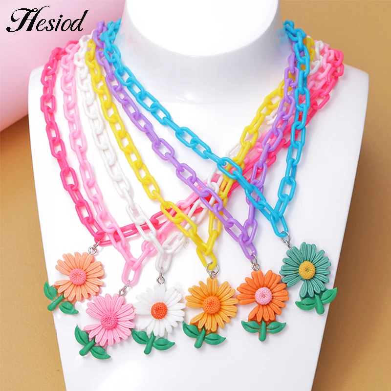 

Hesiod Stitching Contrast Color Daisy Necklace Solid Color Candy Color Cute Necklace Pendant Necklace Ladies Fashion Jewelry