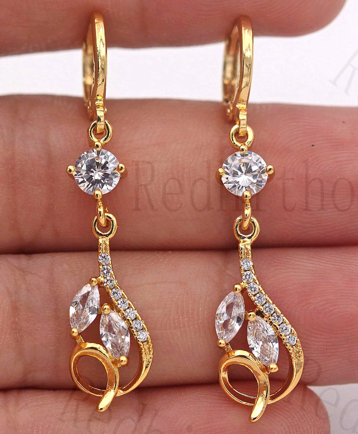 

Luxury Drop Earrings for Women Gold Color Teardrop Waterdrop White Glass Filled Fashion Jewelry Accessories Party Wedding Gift