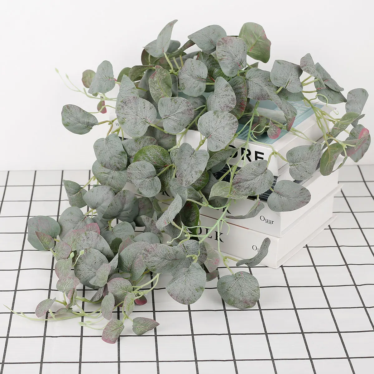 

Artificial Plastic Plants Leaves Green Eucalyptus Branch for Garden Vase Home Christmas Wedding Decoration Faux Fake Flowers