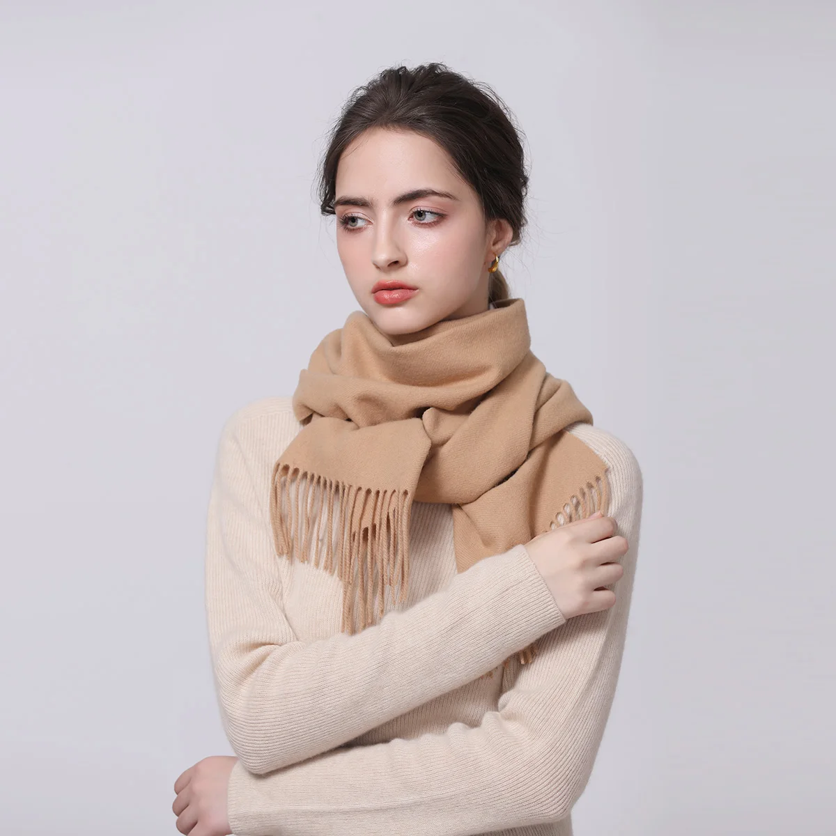 Рисунок 3 - Осень 2023, женский шелковый шарф