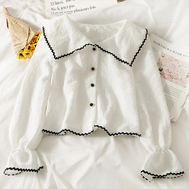 

2021 new Flare Sleeve Solid Loose Kawaii Blusa Feminina Button Up Chiffon Chic Peter Pan Collar Blouse For Women Short Tops