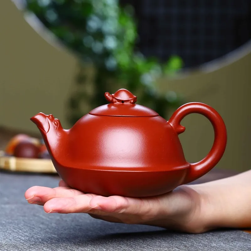 

Фиолетовый глиняный горшок Yixing [прямые поставки с завода] чай Dahongpao ручной работы на день рождения горшок черепаха из бутика рекомендуемый ч...