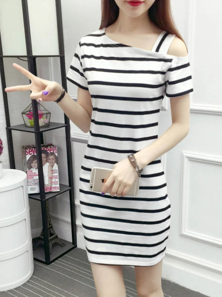 

Net Red Diagonal Shoulder Stripe Dress Slim Condole with A Word To Get Fashionable Sexy Blouse Slim Slim T-shirt Woman Slim