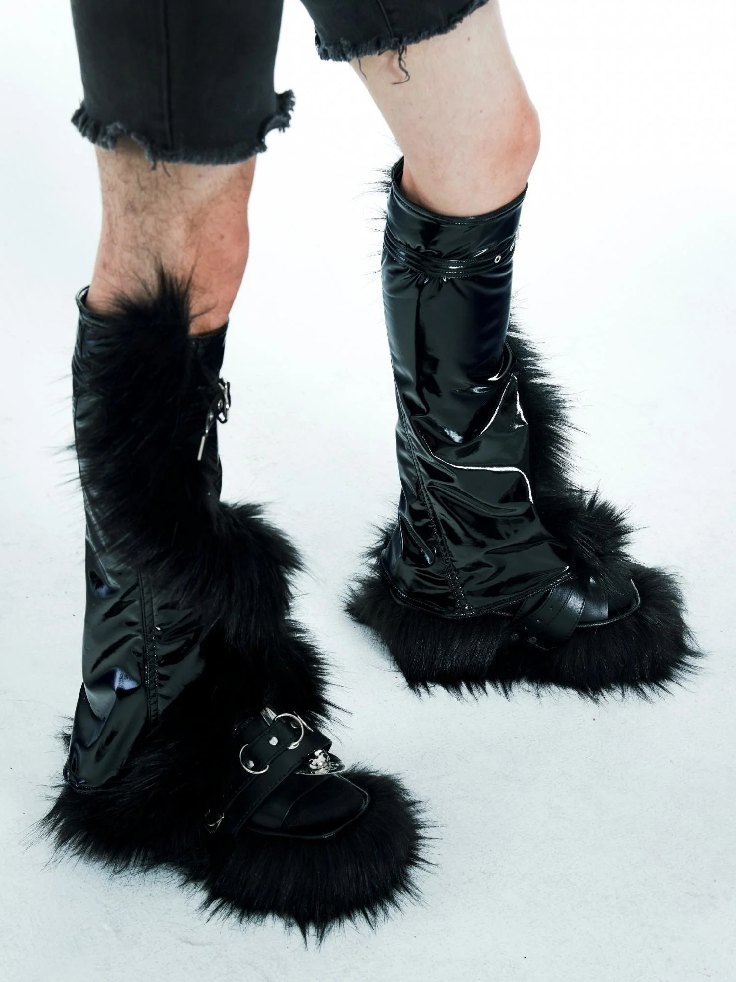Sunken SINKing | Net Series Rivet/fauxfur Legcovers Fur Rivet Patent Leather Leg Cover