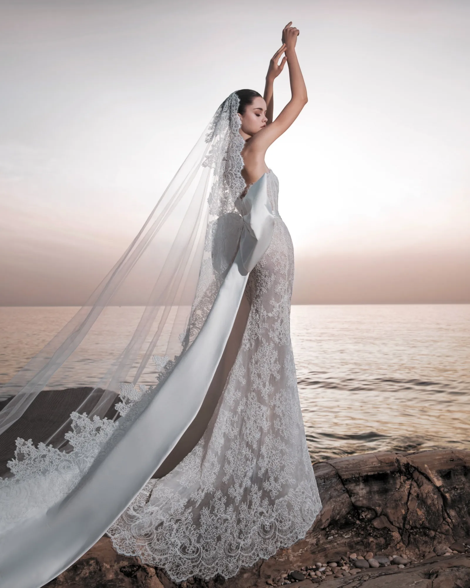 Фото Свадебное платье 2-в-1 со съемной юбкой, кружевное, фасон «русалка», на заказ, элегантное, 2024, высокое качество №2