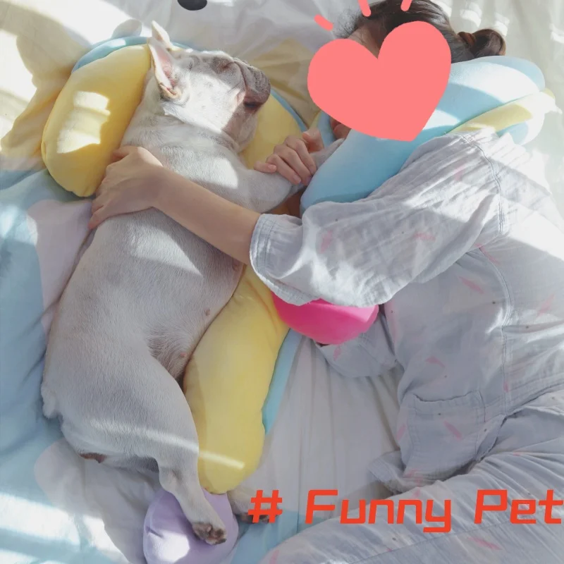 Подушка для сна домашних животных супермягкая восковая с облачными полосками