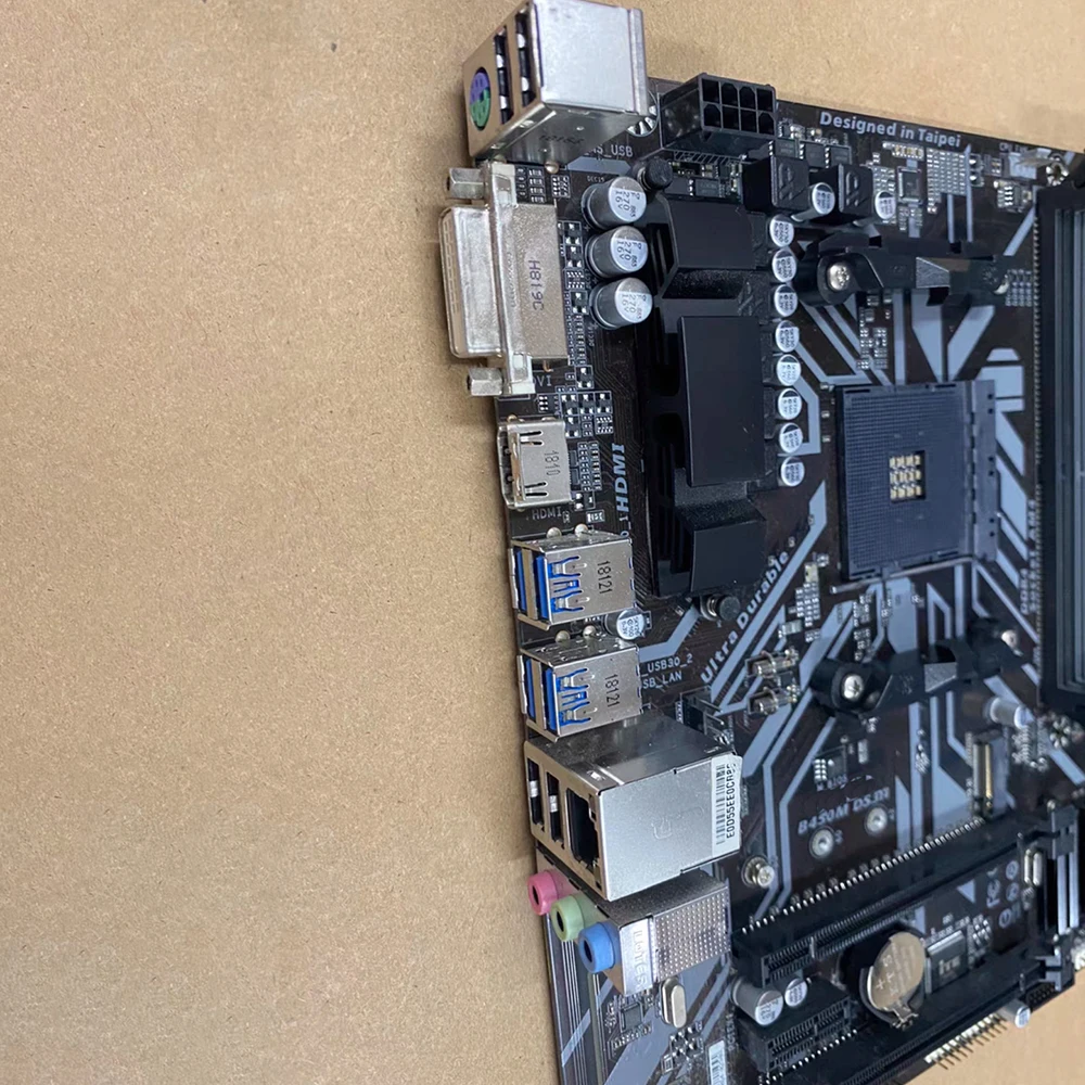 Материнская плата Gigabyte B450M DS3H