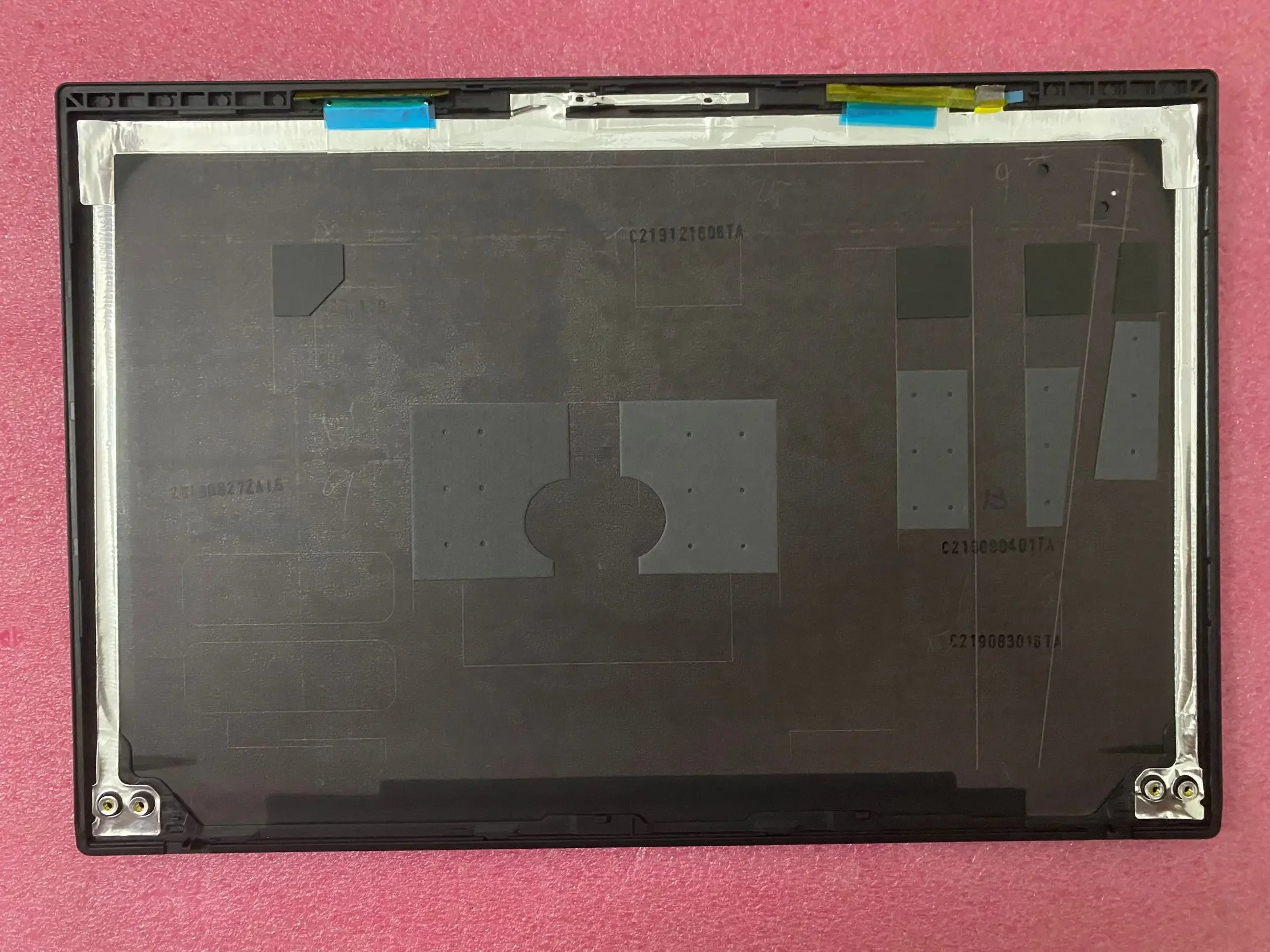 Новый и оригинальный чехол для Lenovo ThinkPad X1 Carbon 7-го поколения с ЖК-дисплеем FHD 5M10V28071