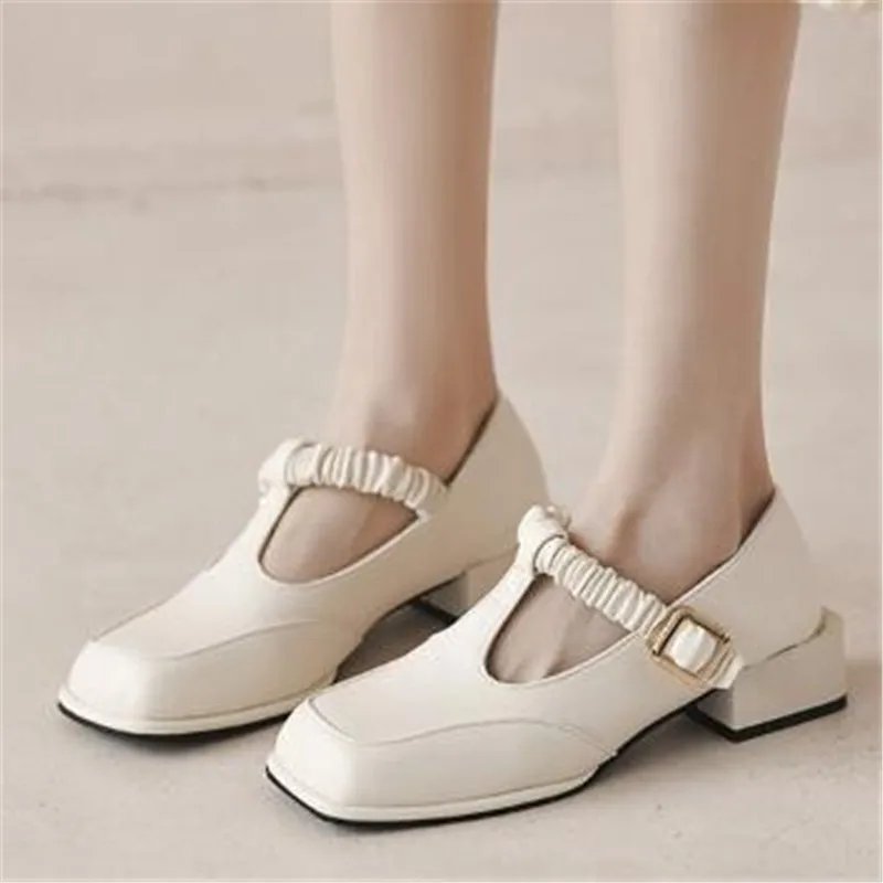 2022 Autumn Retro Solid Color Square Head Women's Flat Shoes Outdoor Comfortable Platform Buckle Square Heel Casual Ladies Shoes